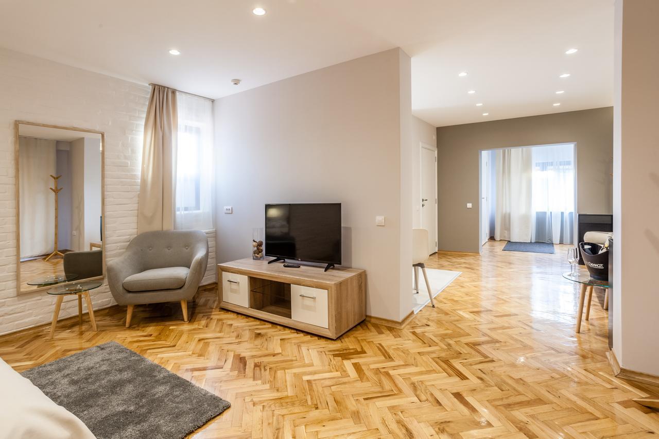 Apartmani Studio Zrenjanin Exterior foto
